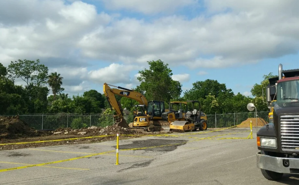 Marek Sawing & Drilling excavation crew — safe and efficient earthwork (10)